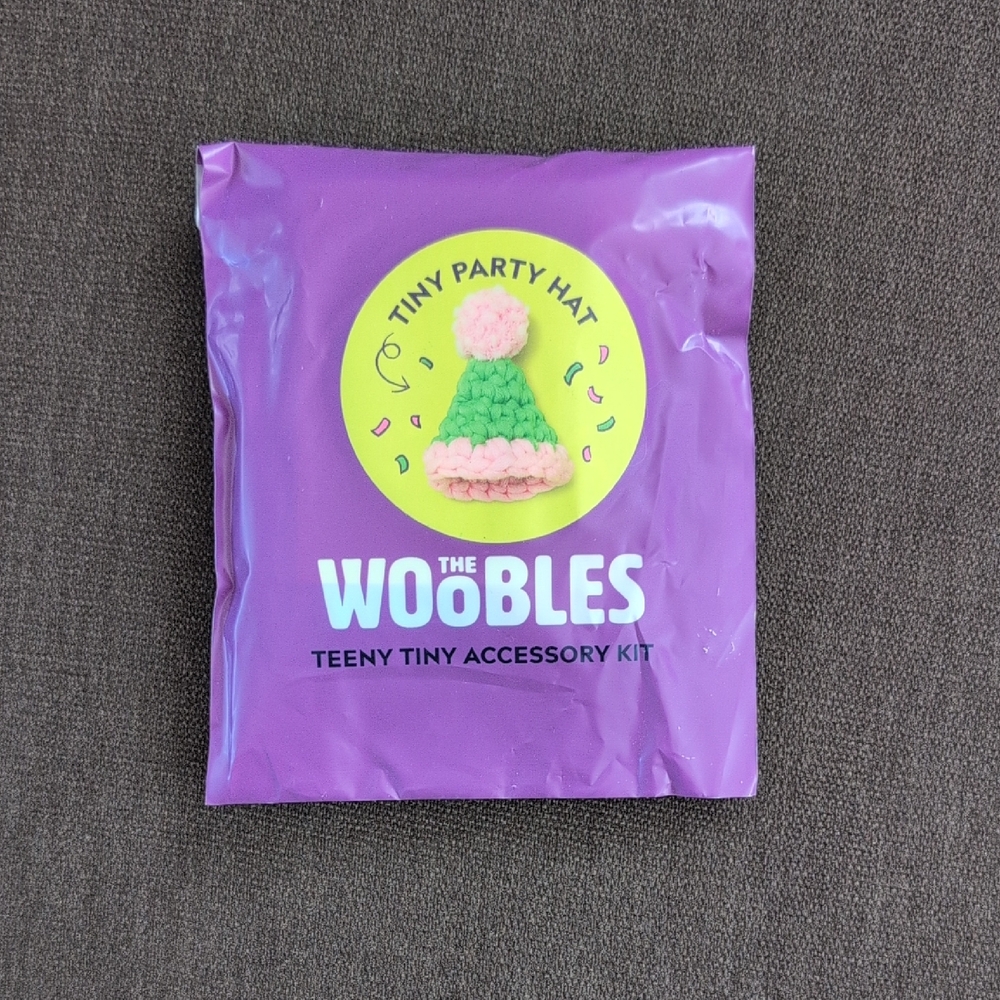 Woobles-Tiny Party Hat (Unopened)
